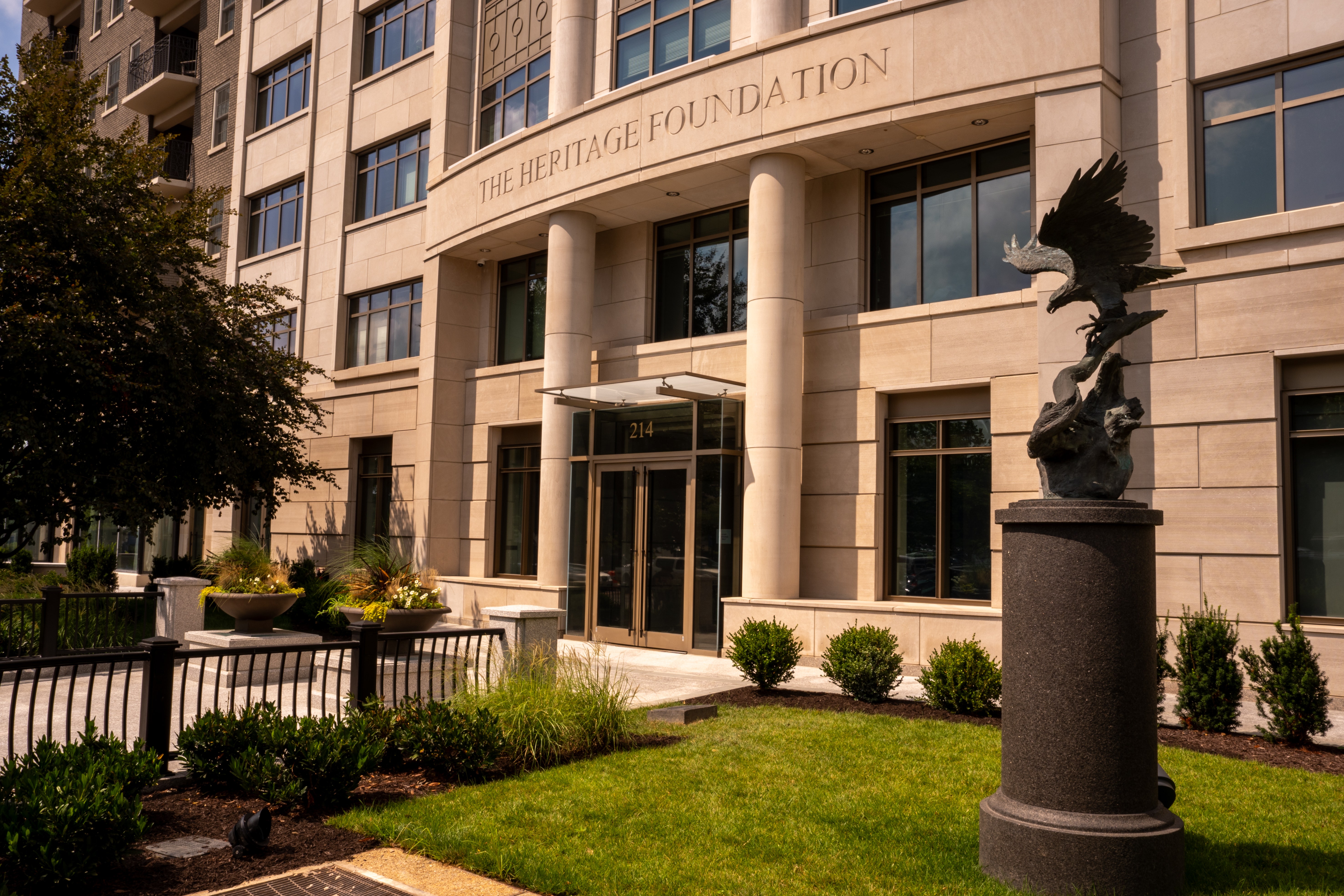 NIH Funding Cuts Apear to Draw on Heritage Foundation Report that Blasts ‘DEI Staff ’